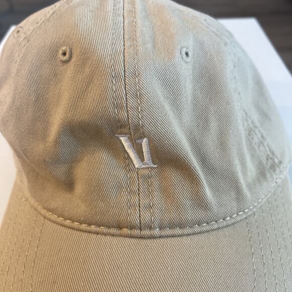 VUORI V1 Dad Hat 2.0 in Bone Tan Unisex Baseball Strapback Cap Adjustable New - Picture 2 of 5